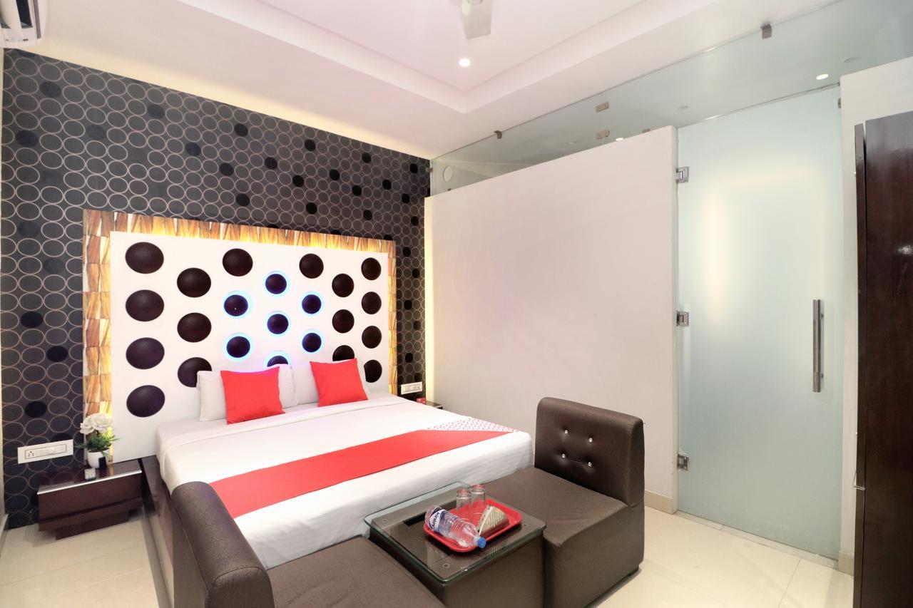 Oyo 14829 Hotel J Cruise Ludhiana Ngoại thất bức ảnh